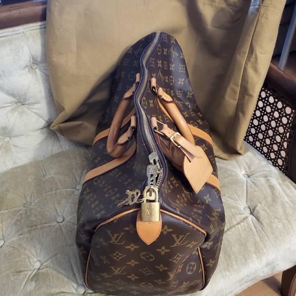 Authentic Louis Vuitton monogram keepall 45 - Picture 3 of 7